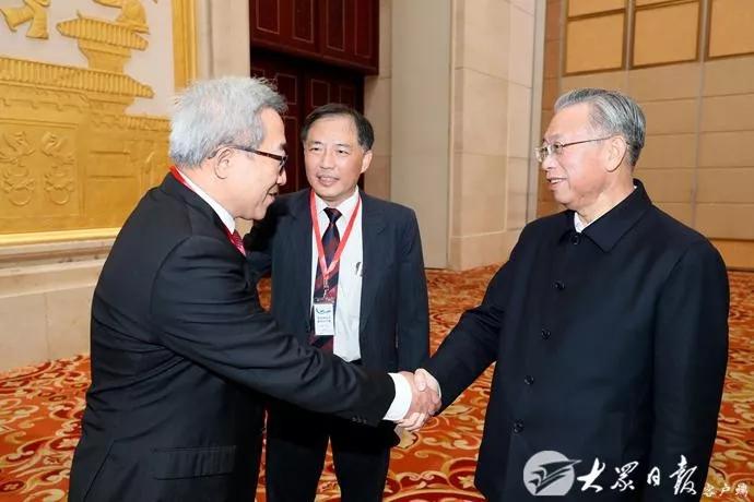 揭秘香港最准100%免费资料，全面贯彻解释与落实的实践